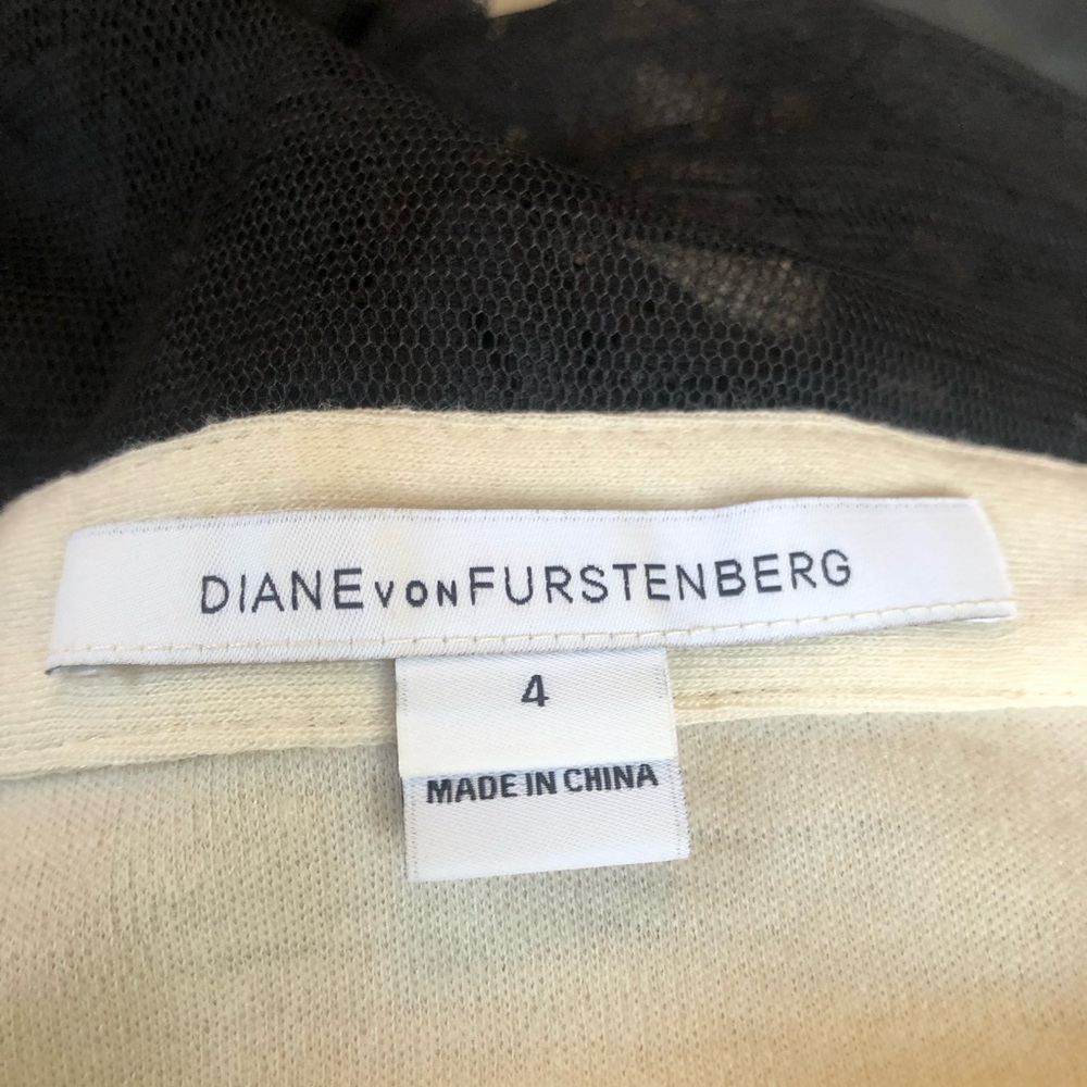 Diane Von Furstenberg Ivory Wool seduction wrap Dress w/Black Lace back size 4 - Picture 10 of 17